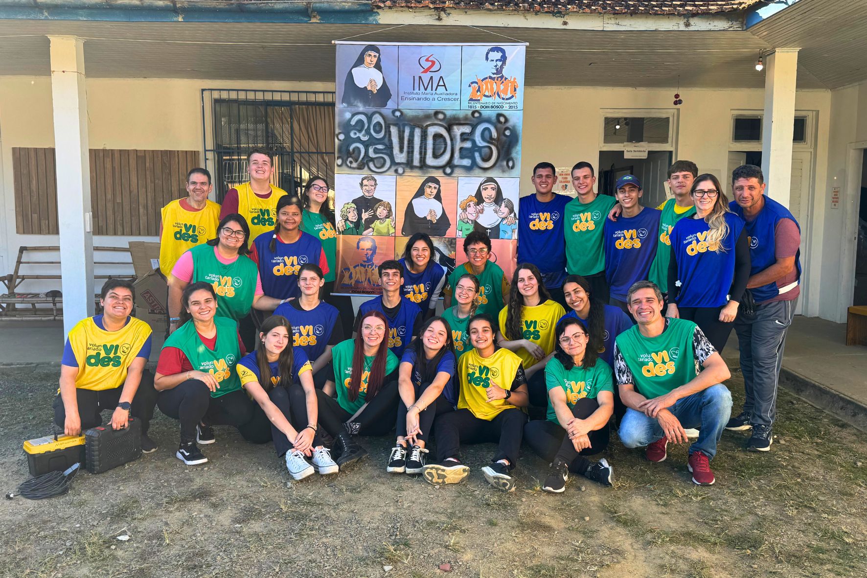 IMA sedia o 5º Campo de Formação VIDES e promove ação solidária em uma comunidade local