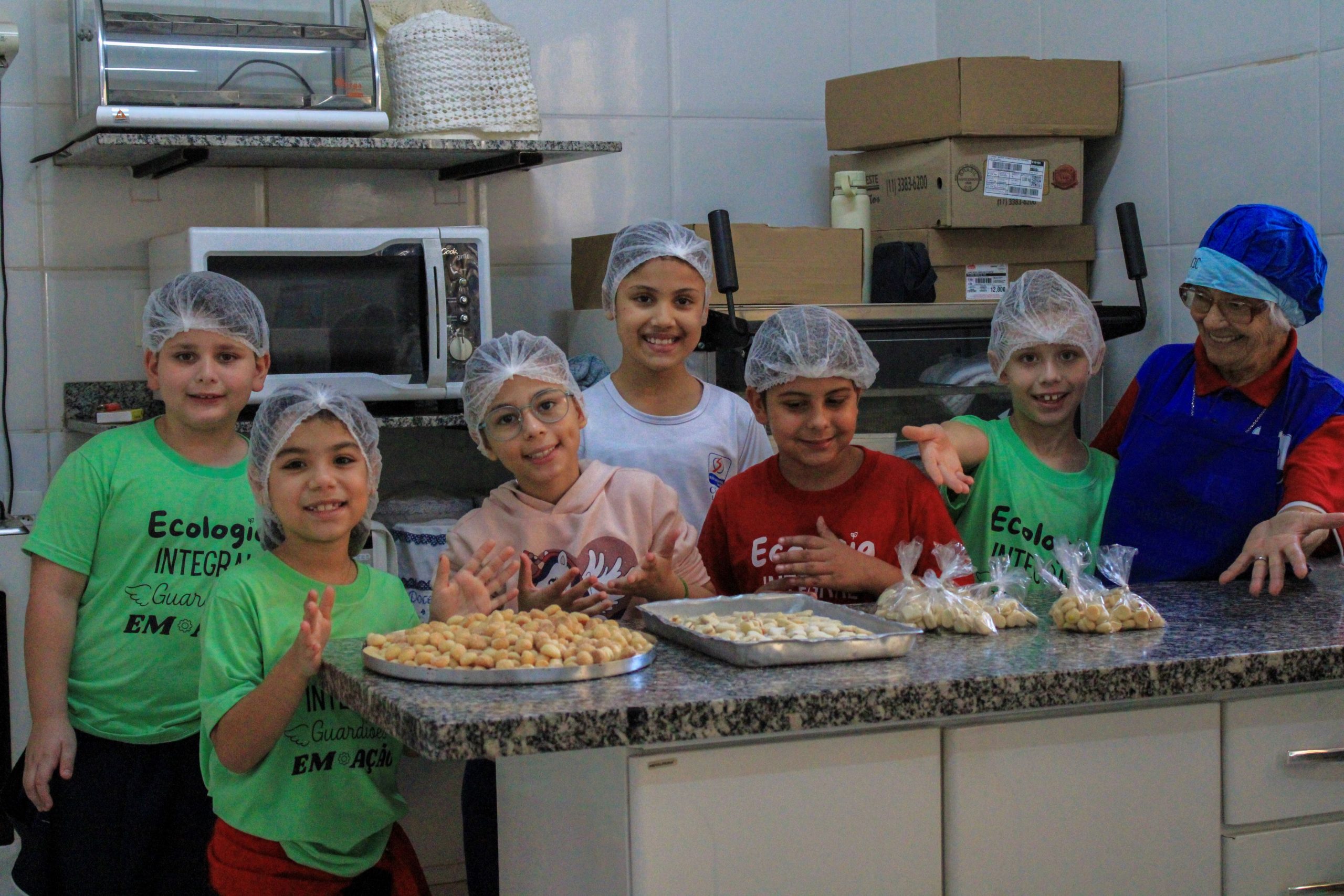 CEMIC Lins acolhe crianças do CENSA para uma manhã de integração e criatividade