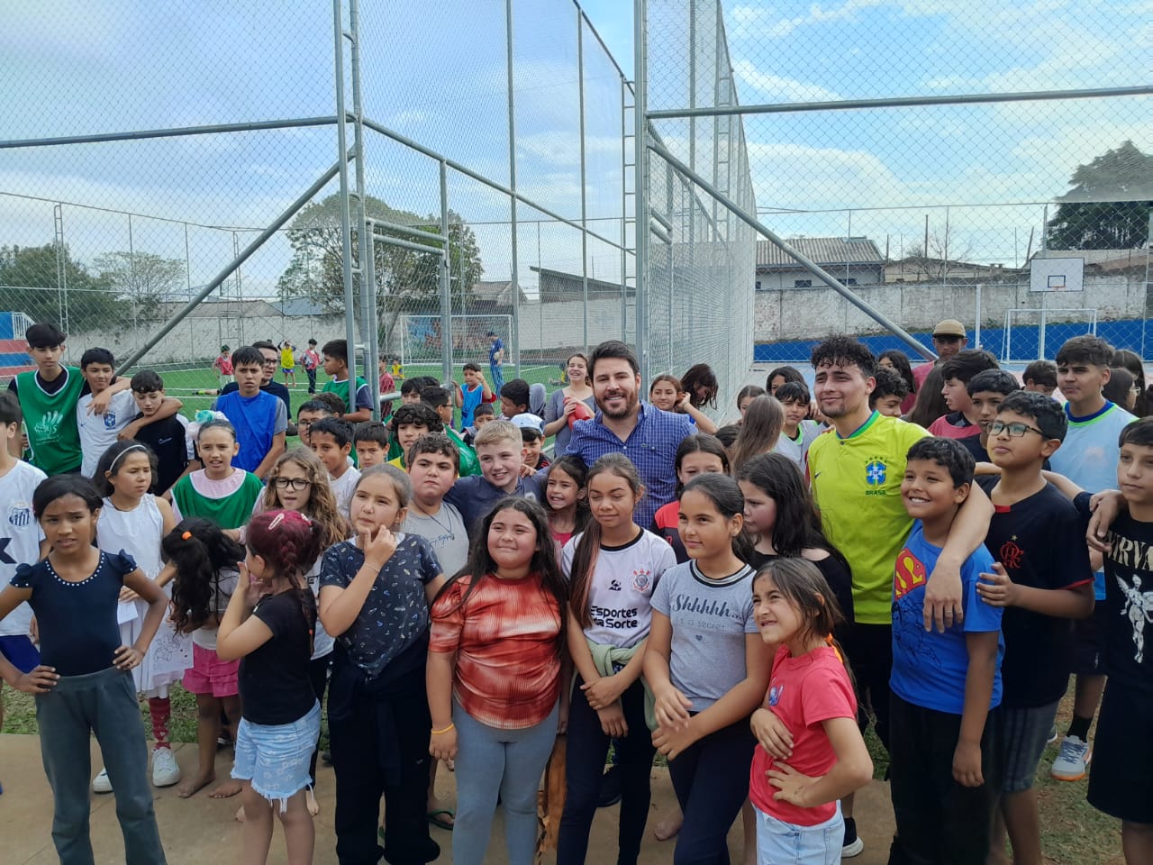 Celebração do Dia das Crianças reúne alegria, brincadeiras e solidariedade em Guarapuava