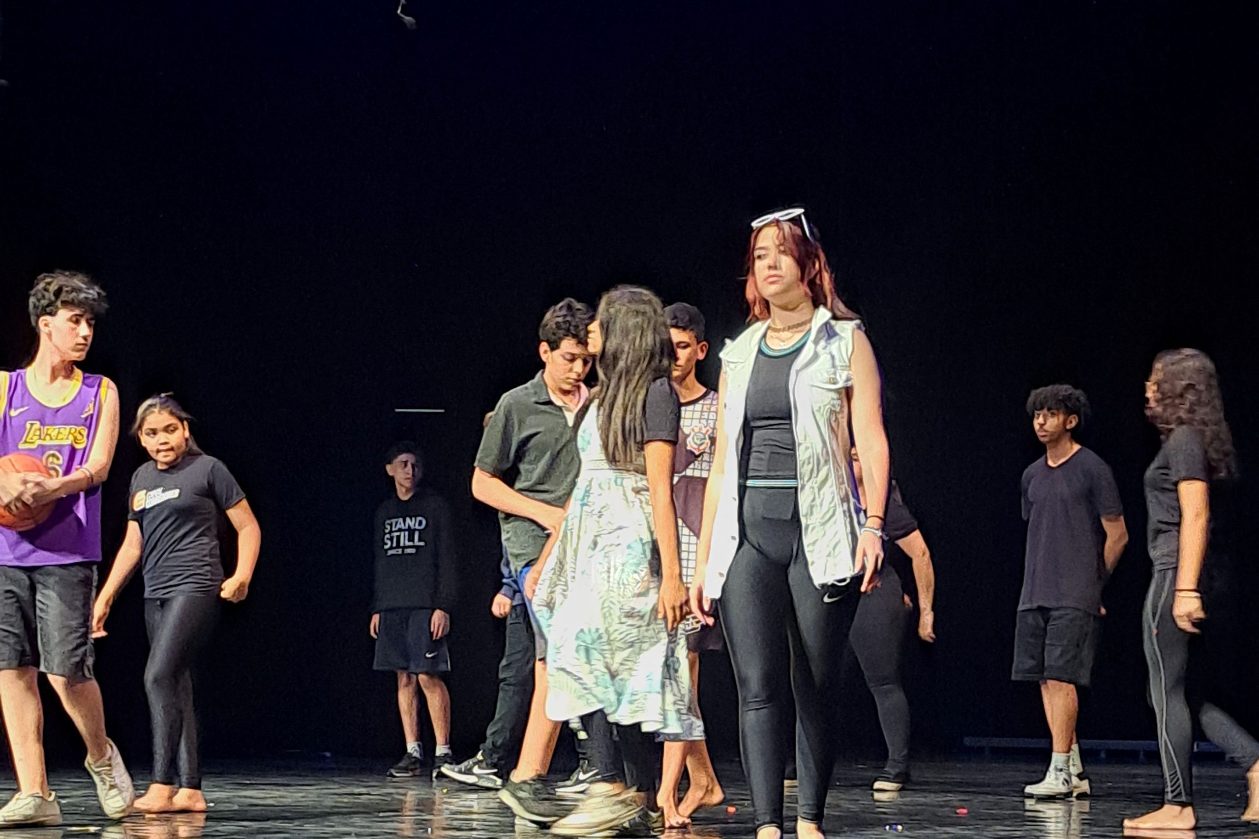Educandos da OSAF brilham no FEST 2025 com peça teatral “Ninguém me vê, mas eu existo”
