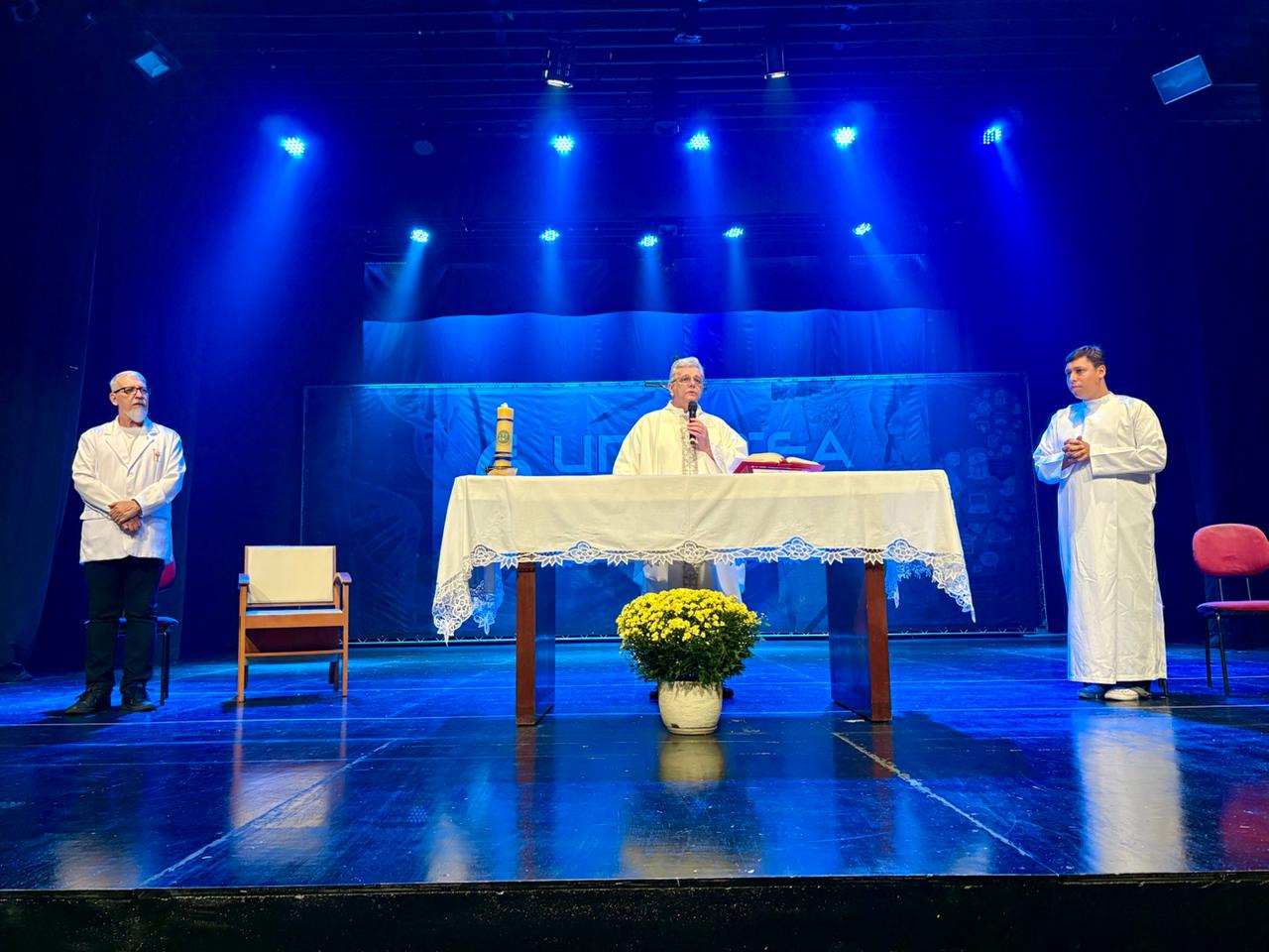 UNIFATEA celebra missa dos formandos de 2025 em noite marcada por emoção e gratidão