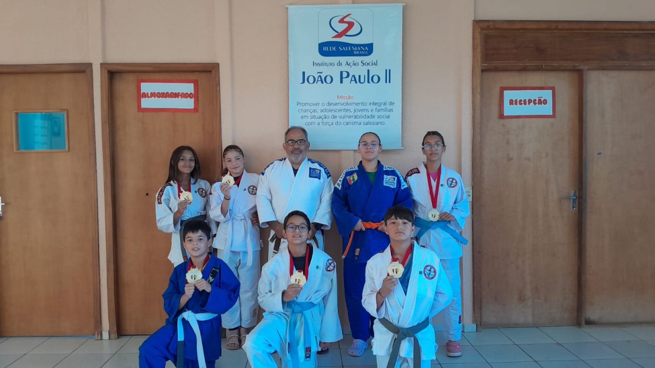 Juventude salesiana brilha no tatame: IASJPII celebra conquistas no Judô em Torneio com 450 atletas