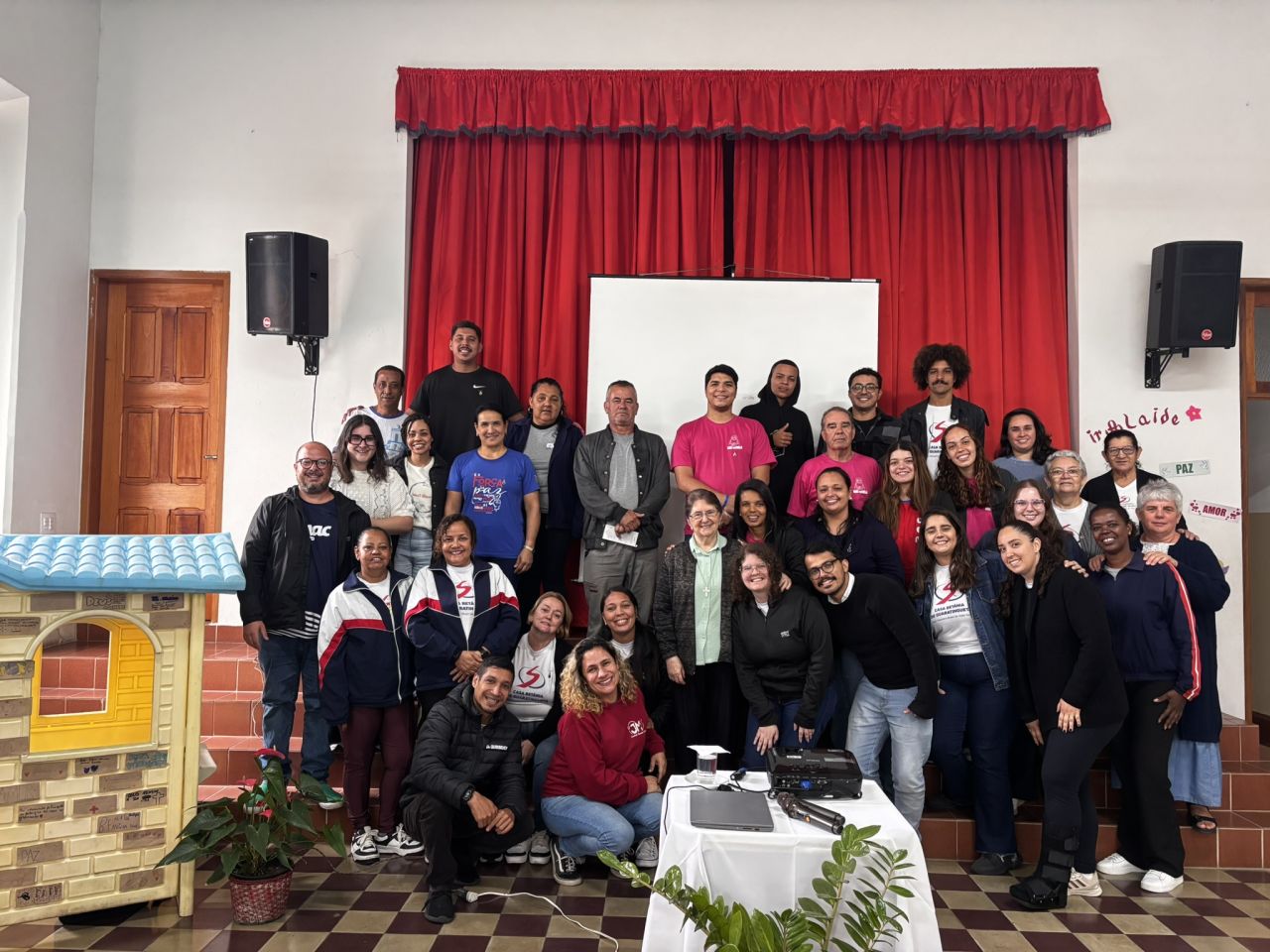 Visita de Irmã Alaíde Deretti fortalece a missão salesiana na Casa do Puríssimo Coração de Maria