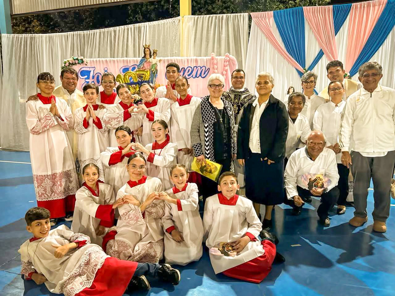 Fé e emoção marcam celebração em honra à Nossa Senhora Auxiliadora e aos 107 anos do Hospital Auxiliadora   