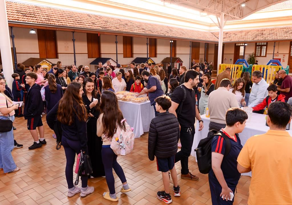 Café com as Famílias fortalece vínculos entre escola e comunidade educativa
