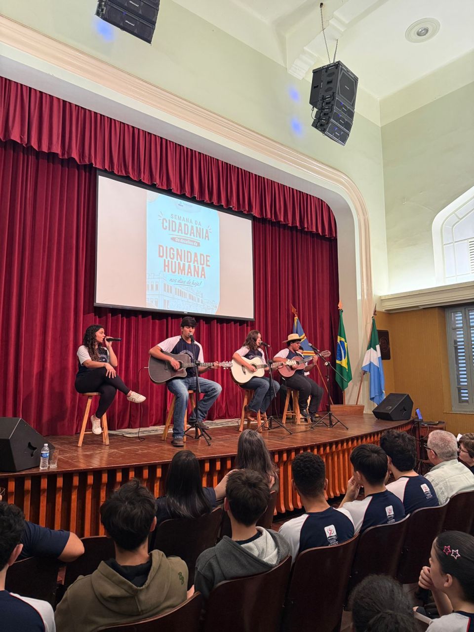 Colégio Auxiliadora promove Semana da Cidadania e convida jovens a refletirem sobre a dignidade humana
