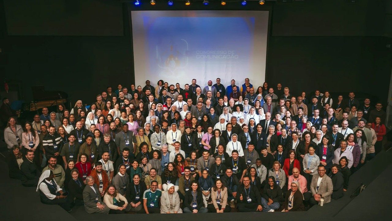 Congresso da CRB Nacional debate os desafios da comunicação diante da inteligência artificial e da cultura digital