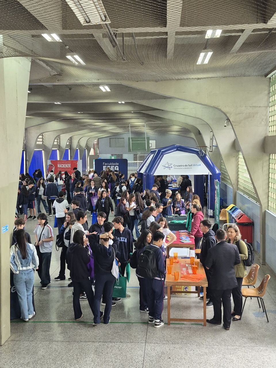 Colégios da AEISSP da capital realizam Fórum de Profissões abordando os avanços da Inteligência Artificial e impacto no mercado de trabalho   