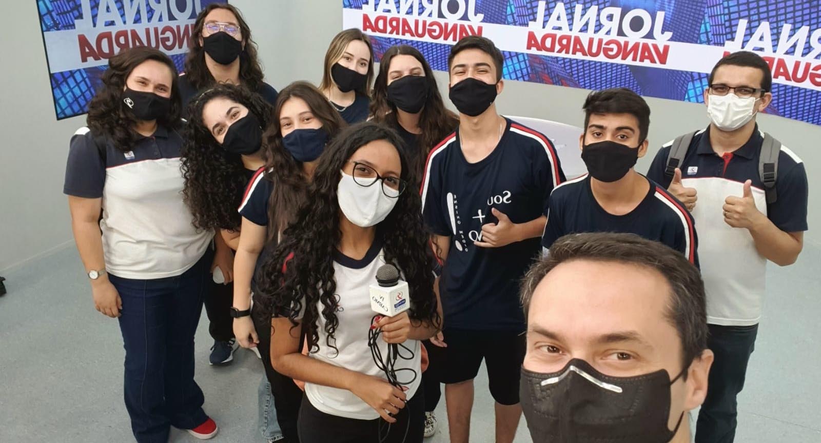 Jovens Comunicadores” visitam afiliada da TV Globo encerrando ciclo de Projeto Educomunicativo