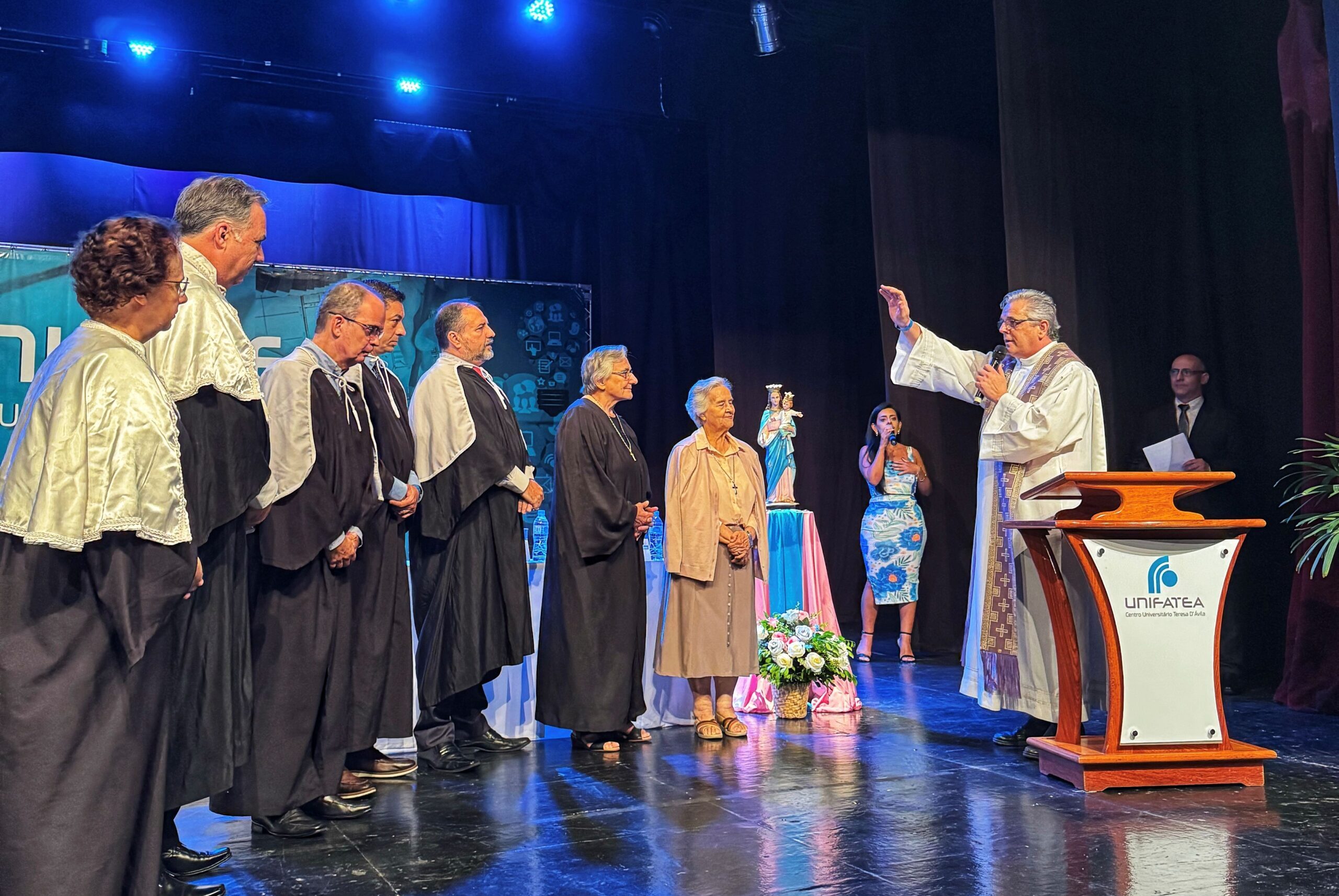 UNIFATEA REALIZA CERIMÔNIA DE POSSE DA NOVA REITORIA E PRÓ-REITORES