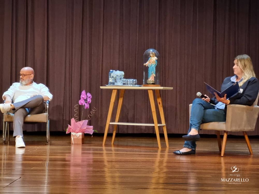 Instituto Madre Mazzarello promove Mesa Redonda “Entre Likes e Riscos – O que os pais precisam saber sobre o mundo digital dos filhos”