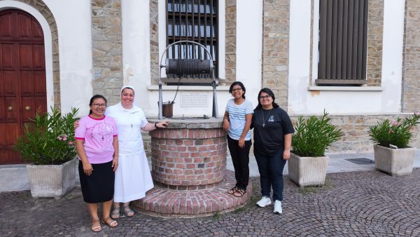 Irmãs Salesianas Junioristas participam do Segundo Noviciado na Itália e vivenciam o Jubileu da Juventude