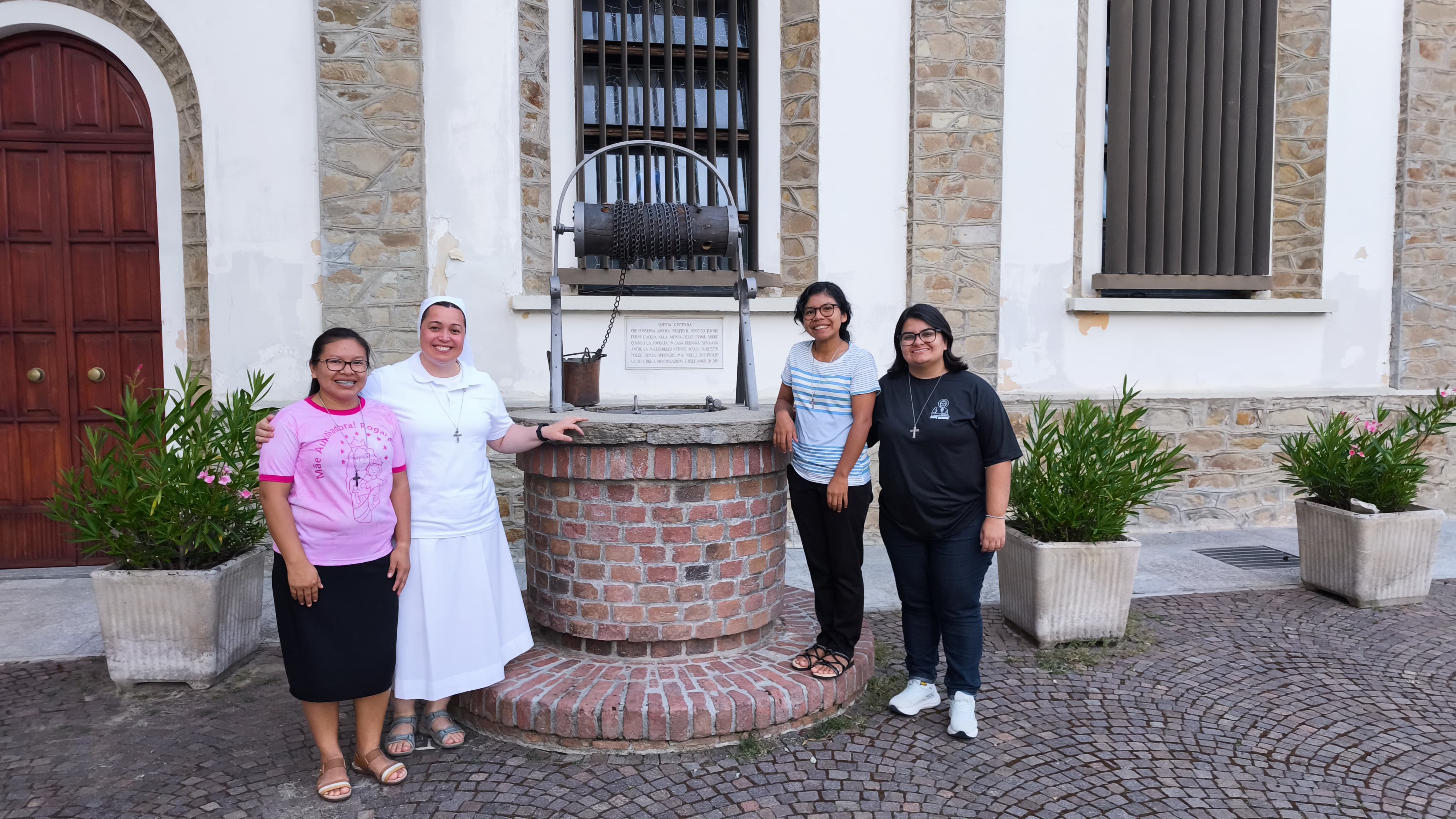 Irmãs Salesianas Junioristas participam do Segundo Noviciado na Itália e vivenciam o Jubileu da Juventude