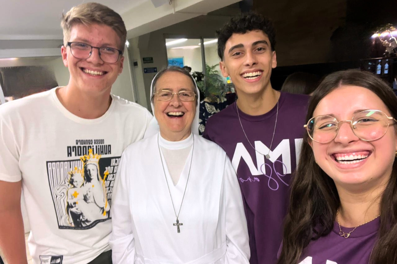 IMA participa de encontro com Madre Chiara e fortalece laços com a missão salesiana