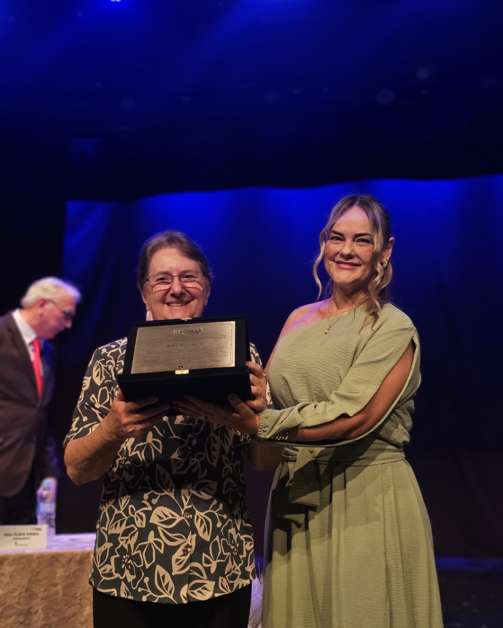 Câmara Municipal de Lorena realiza sessão solene em homenagem às mulheres e destaca legado da Irmã Olga de Sá