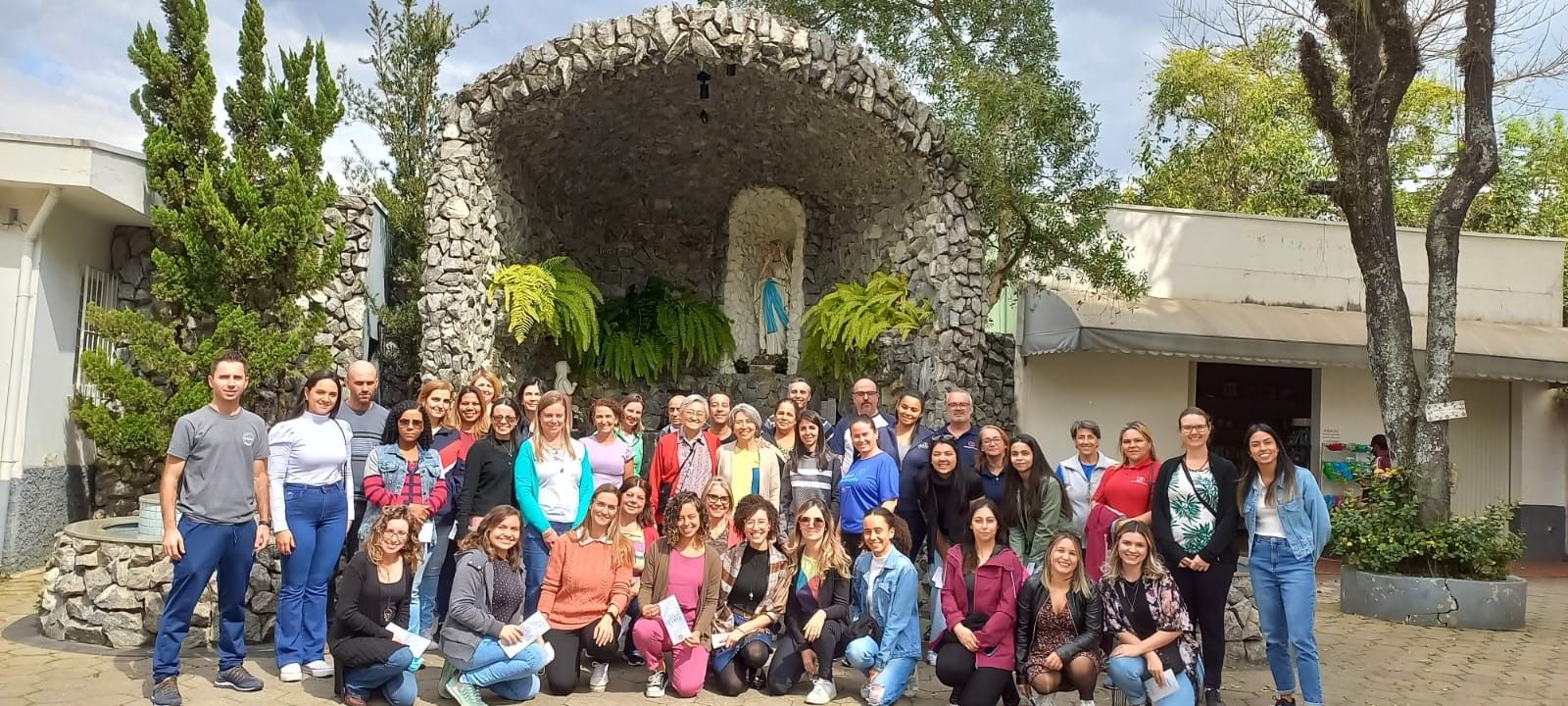 Instituto Coração de Jesus visita o Memorial das Filhas de Maria Auxiliadora