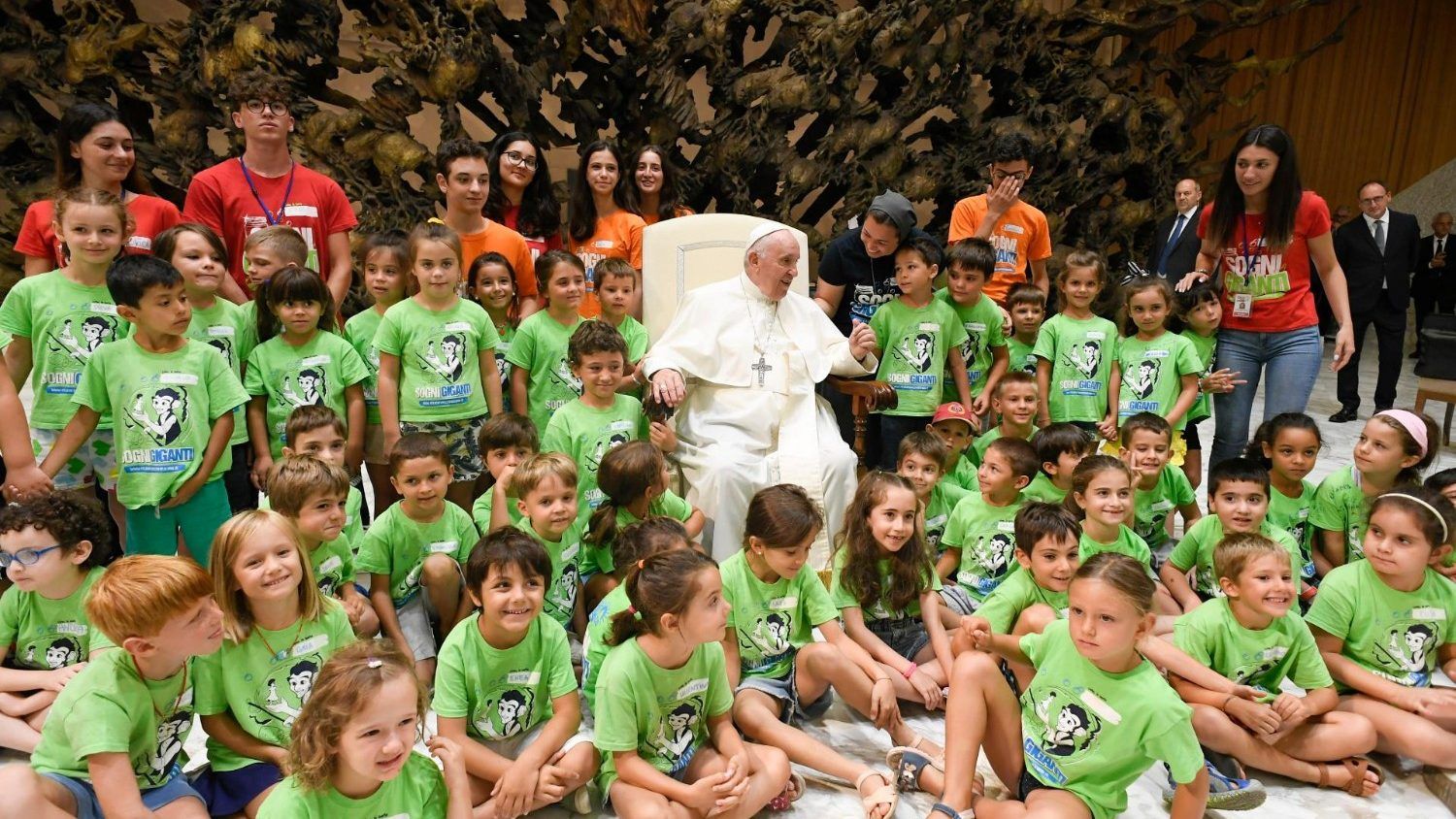 Colônia de Férias no Vaticano: "Sonhos Gigantes"