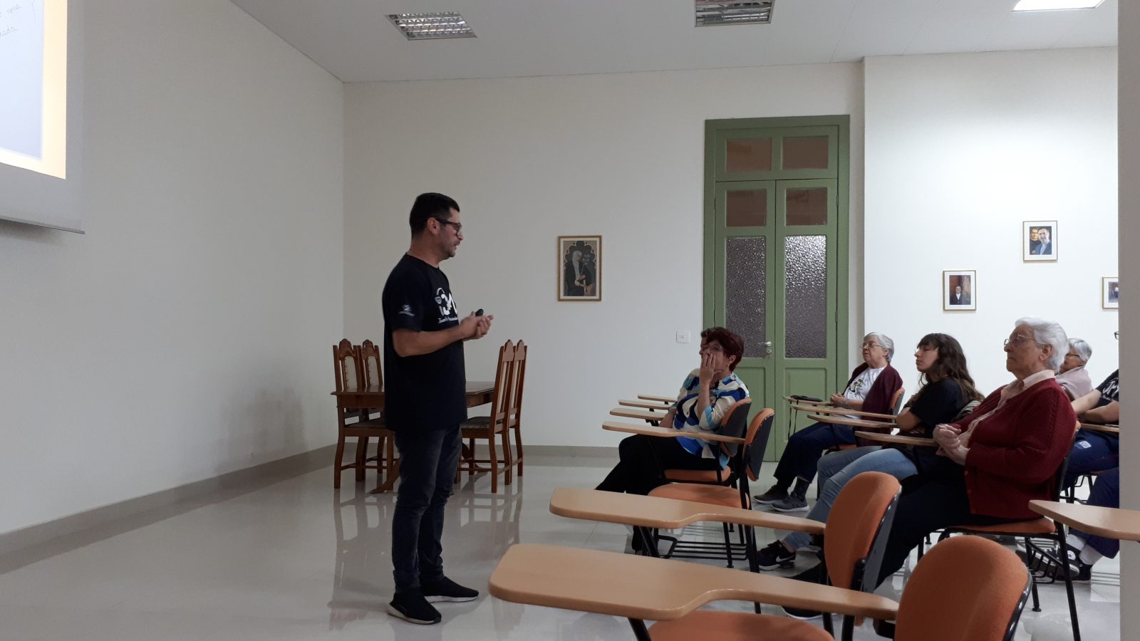 Jovens Missionários partilham vivências e aprendizados