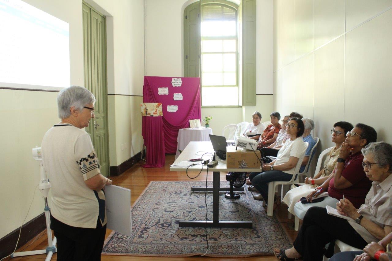 Irmãs reunidas em Assembleia celebram e partilham a vida, na busca de um renovado impulso vocacional
