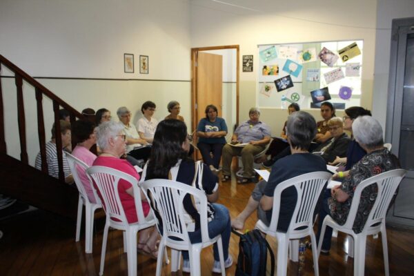 Irmãs reunidas em Assembleia celebram e partilham a vida, na busca de um renovado impulso vocacional